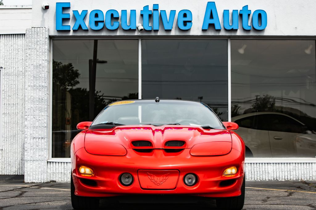 2002 Pontiac Firebird Image 2