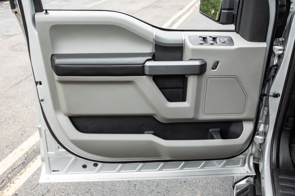 2017 Ford F-150 Image 25