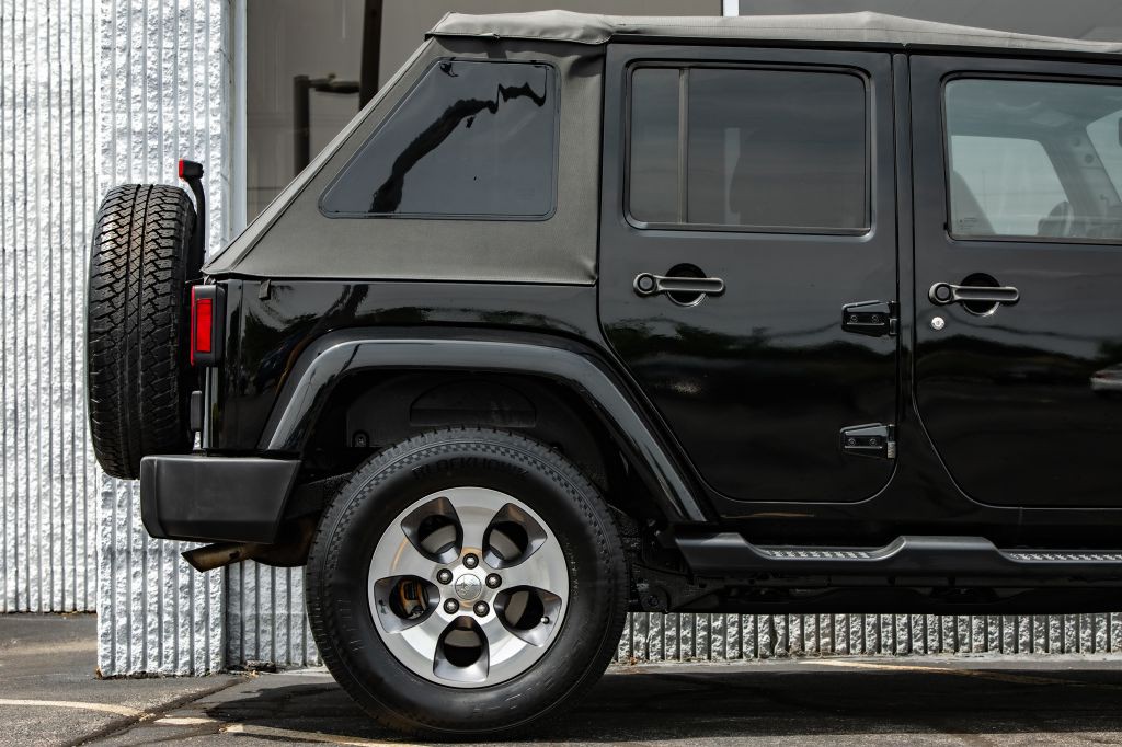 2016 Jeep Wrangler Unlimited Image 9