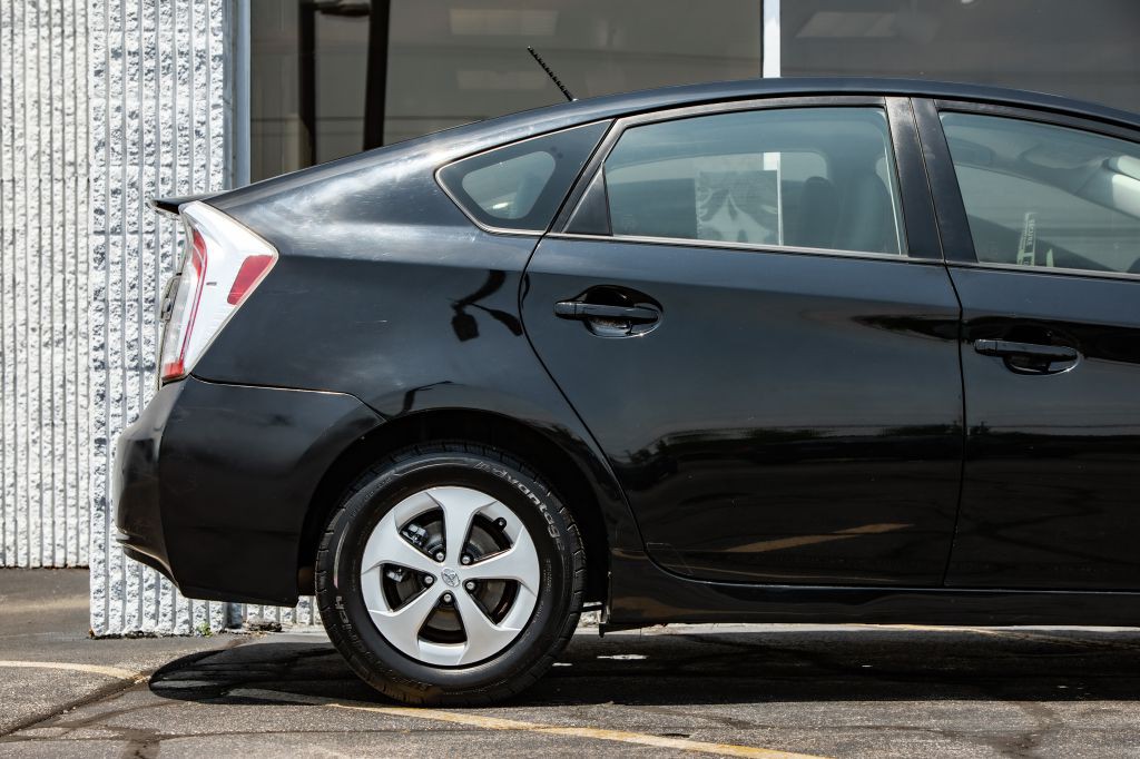 2014 Toyota Prius Image 9