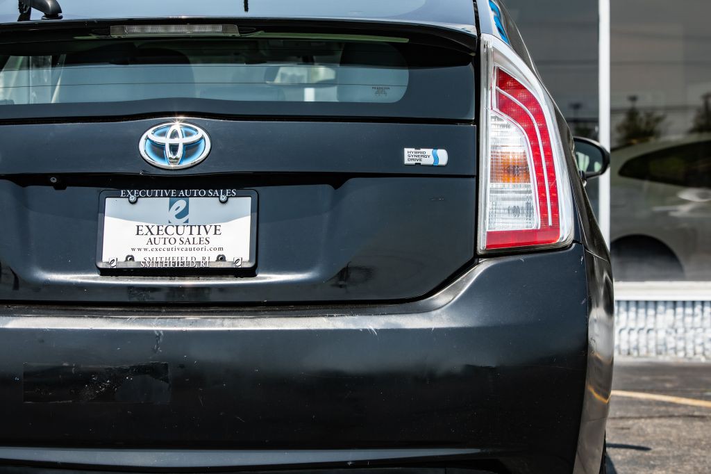 2014 Toyota Prius Image 14