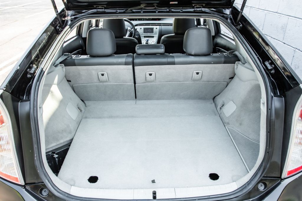 2014 Toyota Prius Image 28