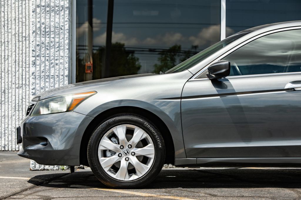 2010 Honda Accord Image 11