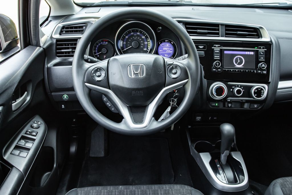 2017 Honda Fit Image 19