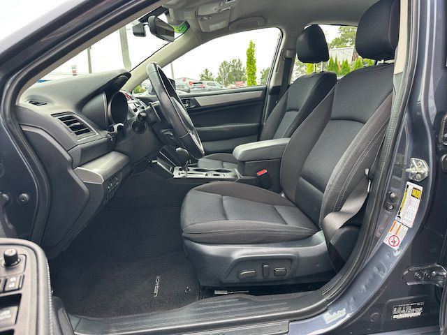 2017 Subaru Legacy Image 8
