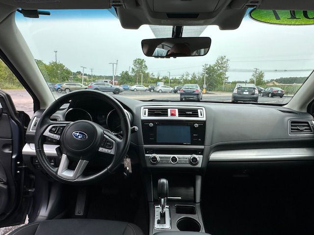 2017 Subaru Legacy Image 11
