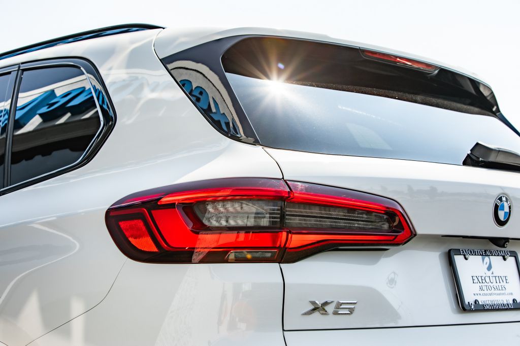 2019 BMW X5 Image 16