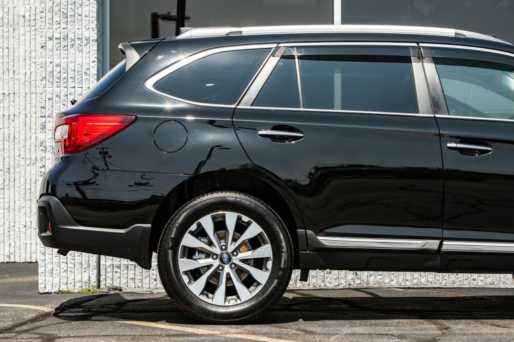 2018 Subaru Outback Image 9