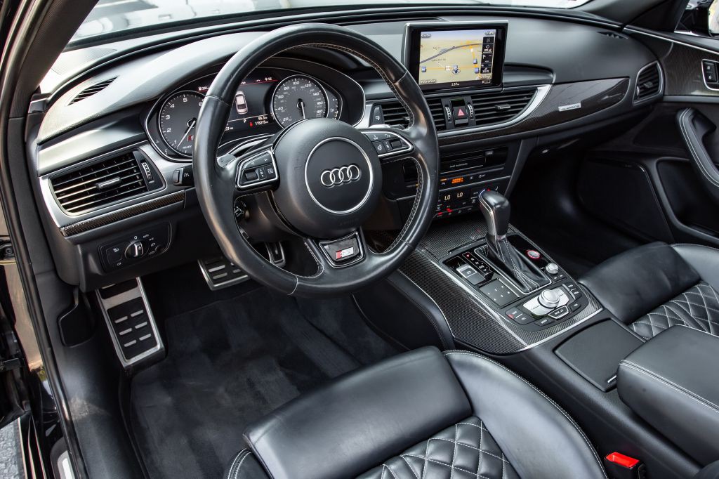 2016 Audi S6 Image 17