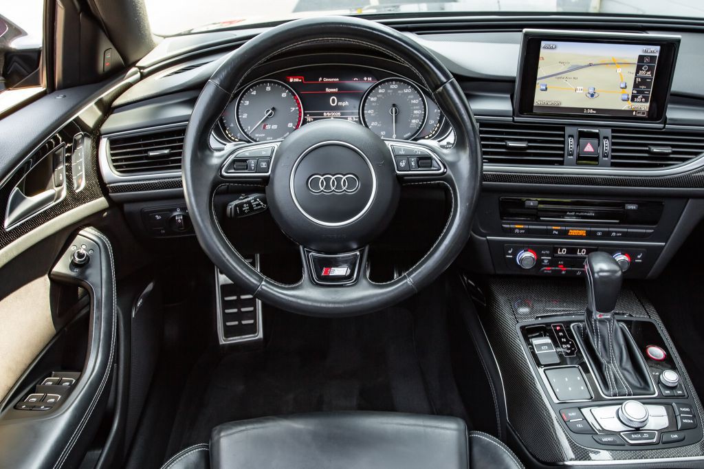 2016 Audi S6 Image 19