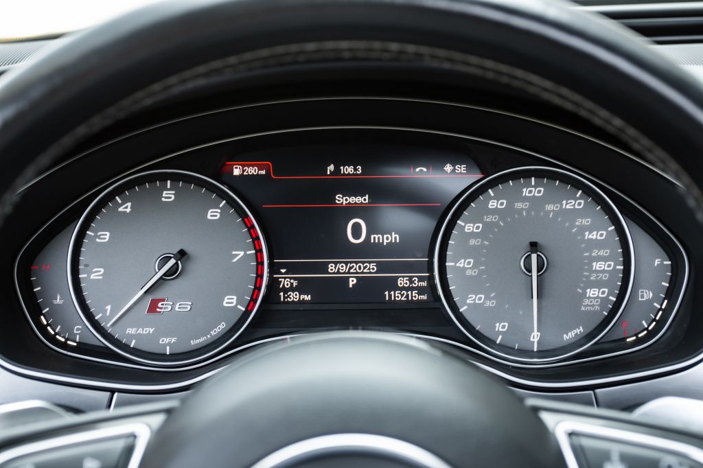 2016 Audi S6 Image 20