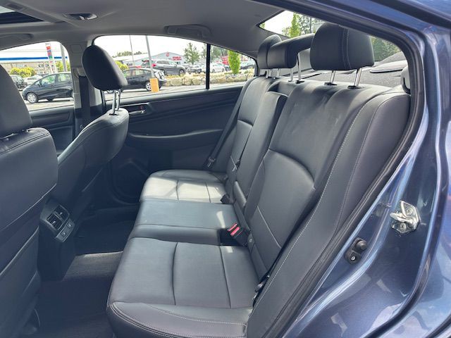 2015 Subaru Legacy Image 11
