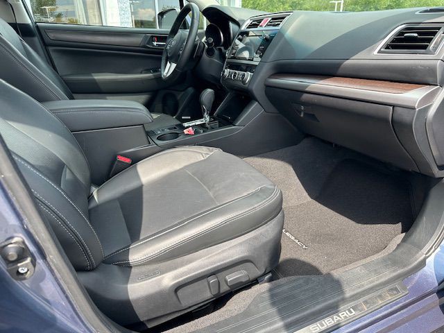 2015 Subaru Legacy Image 15