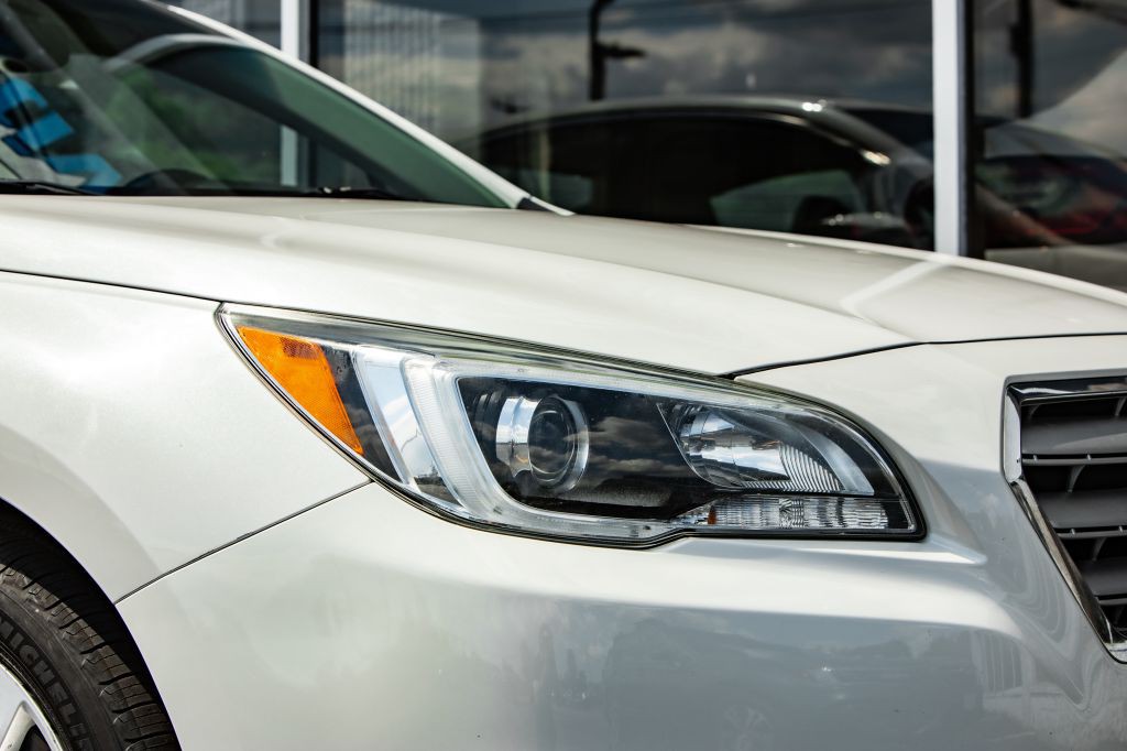 2015 Subaru Legacy Image 15