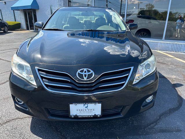 2011 Toyota Camry Image 6