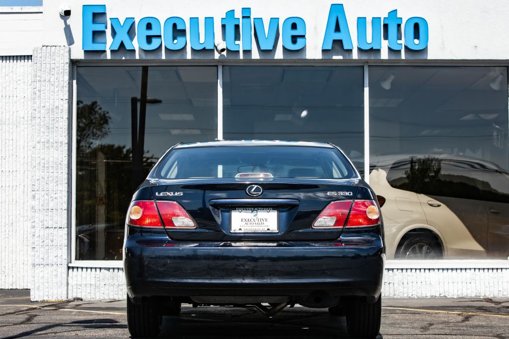 2004 Lexus ES Image 6