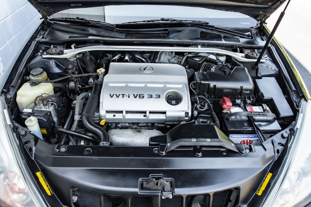 2004 Lexus ES Image 28