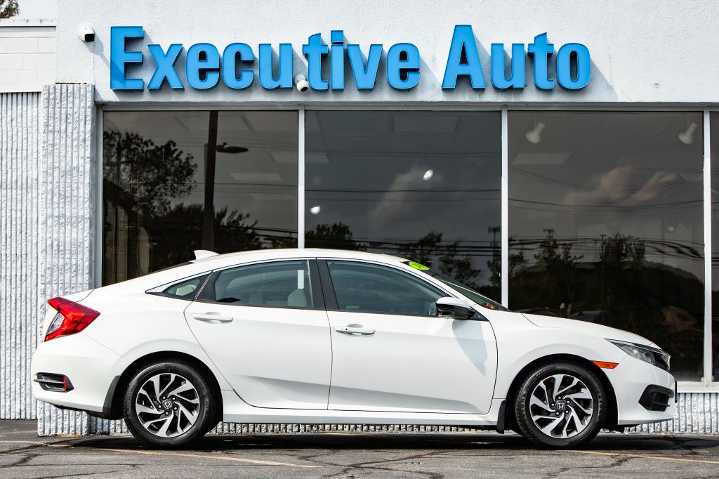 2018 Honda Civic Image 8