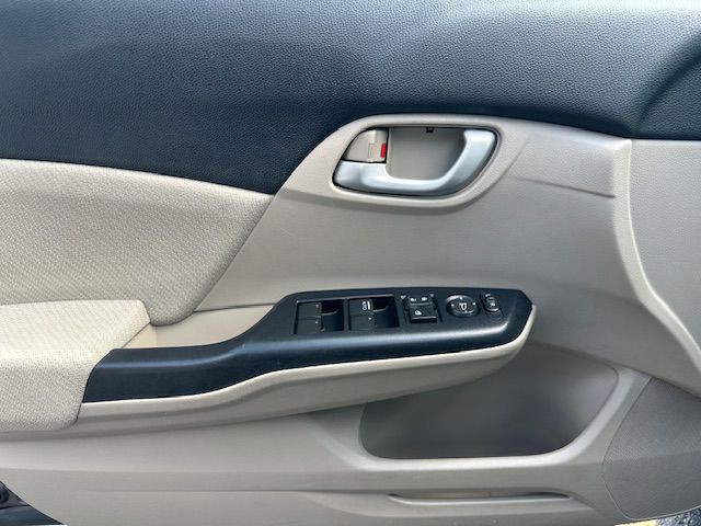 2013 Honda Civic Image 9