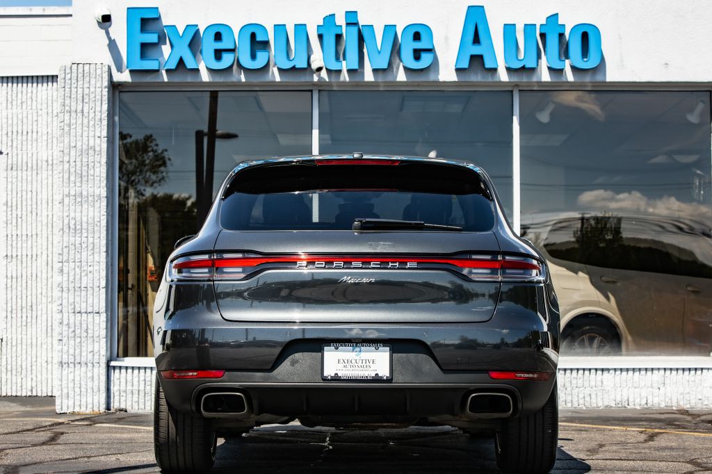 2019 Porsche Macan Image 6
