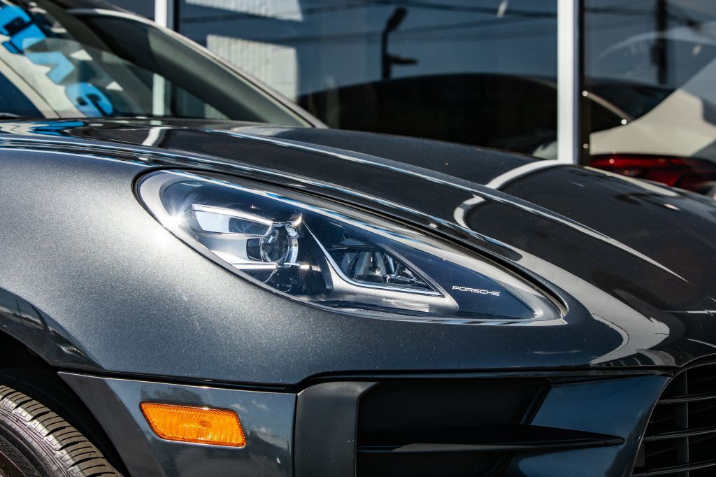 2019 Porsche Macan Image 15