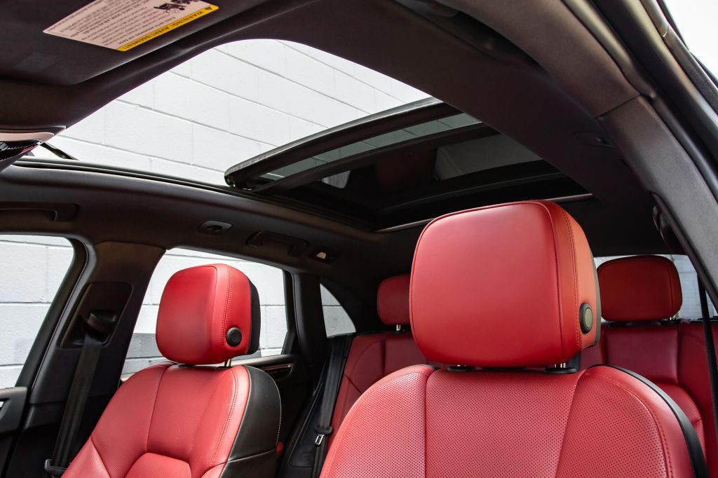 2019 Porsche Macan Image 27