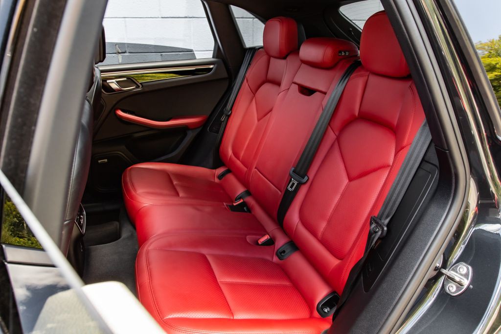 2019 Porsche Macan Image 28