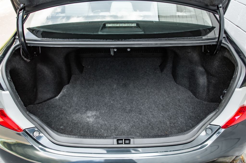 2012 Toyota Camry Image 26