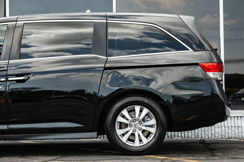 2015 Honda Odyssey Image 12
