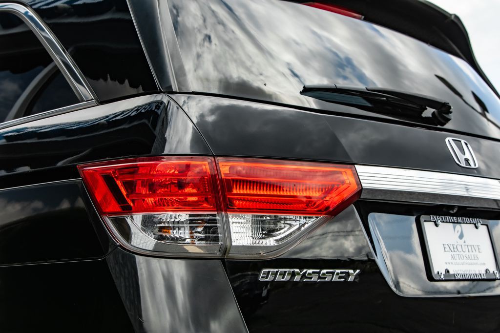 2015 Honda Odyssey Image 16