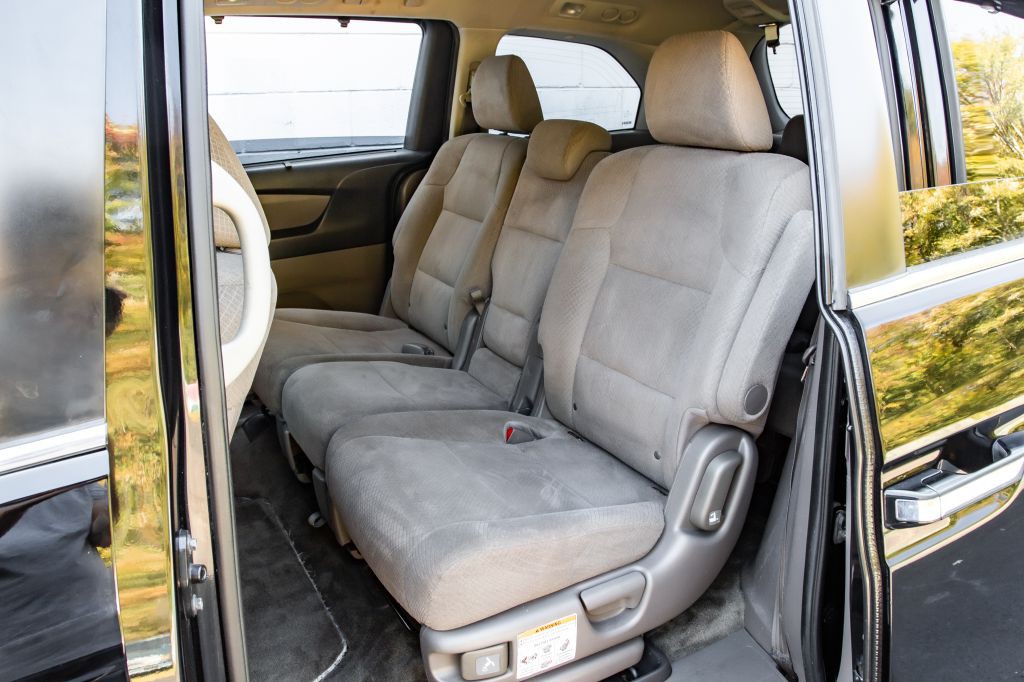 2015 Honda Odyssey Image 24
