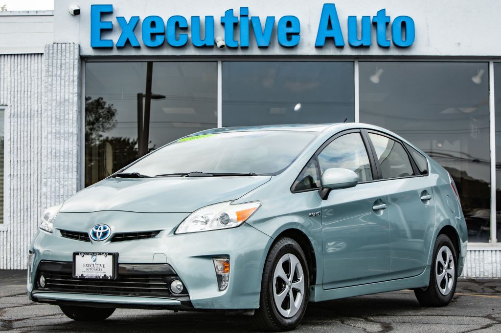 2014 Toyota Prius Image 3