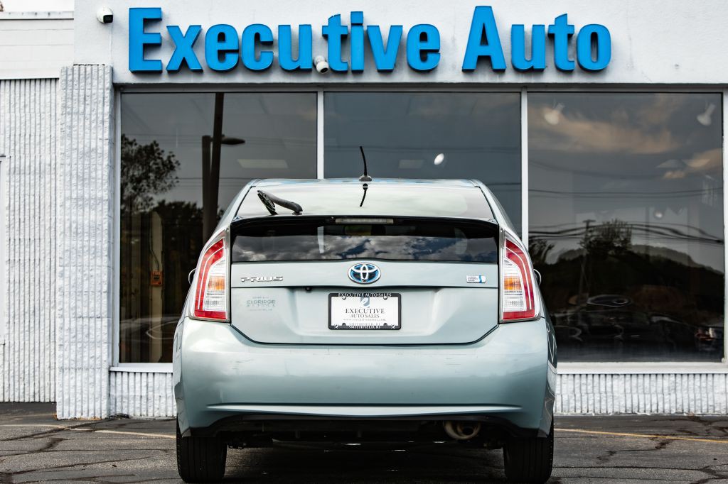 2014 Toyota Prius Image 6