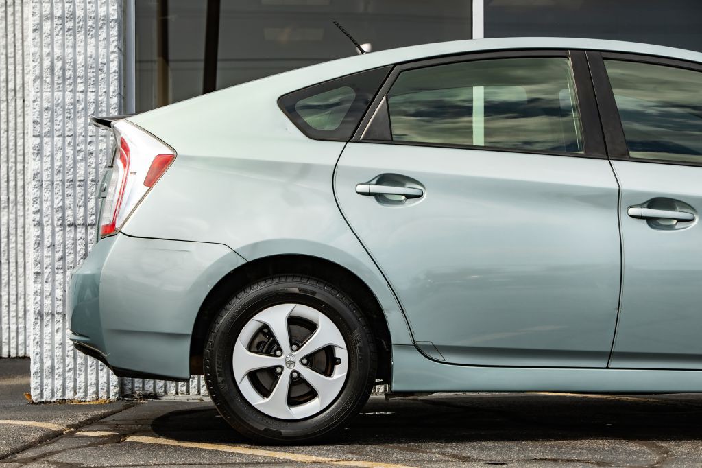 2014 Toyota Prius Image 9