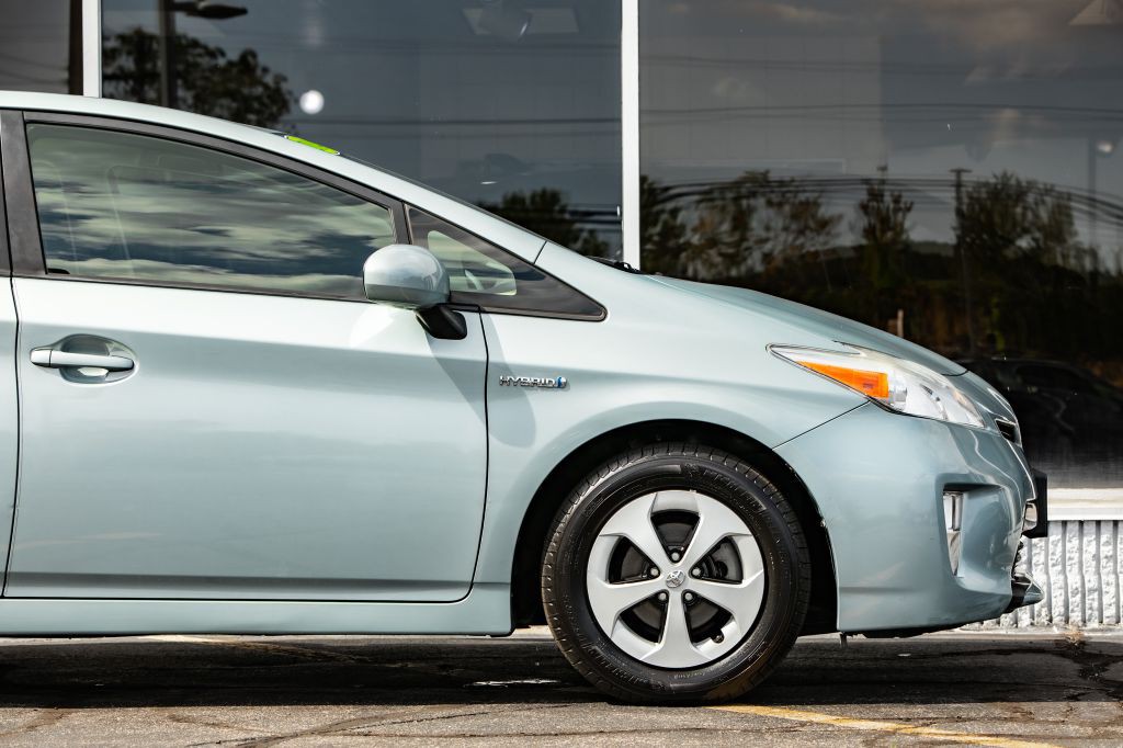 2014 Toyota Prius Image 10