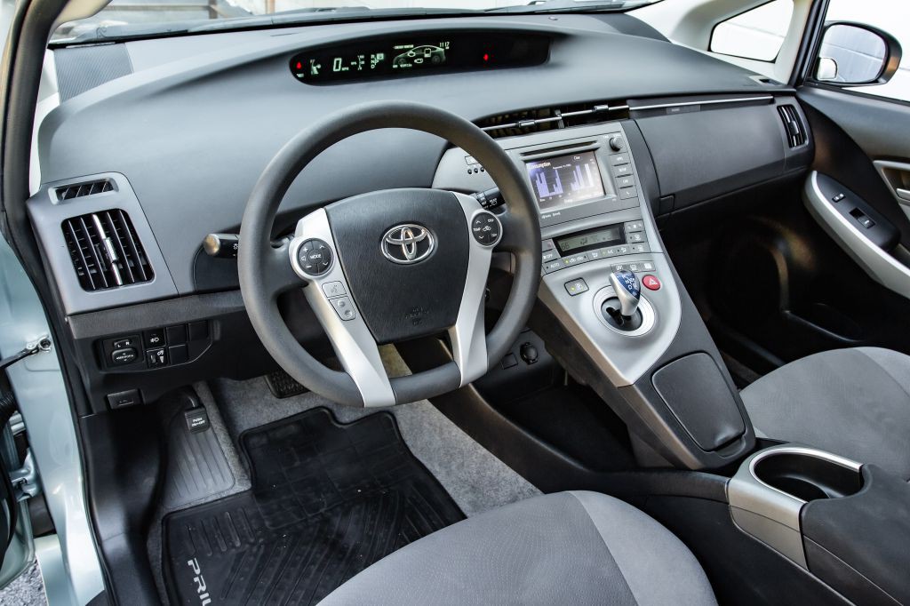 2014 Toyota Prius Image 17