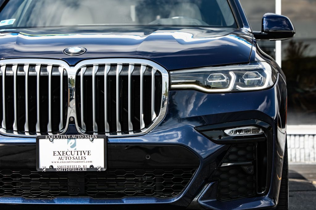 2022 BMW X7 Image 13