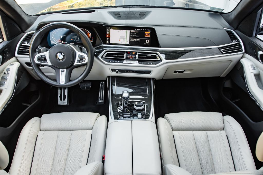 2022 BMW X7 Image 18