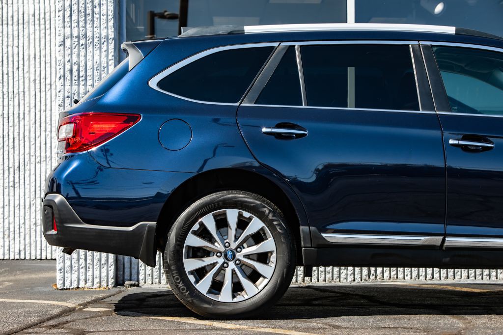 2018 Subaru Outback Image 9