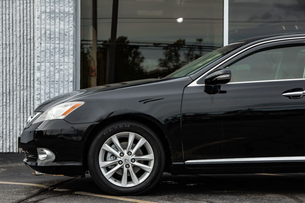 2012 Lexus ES 350 Image 11