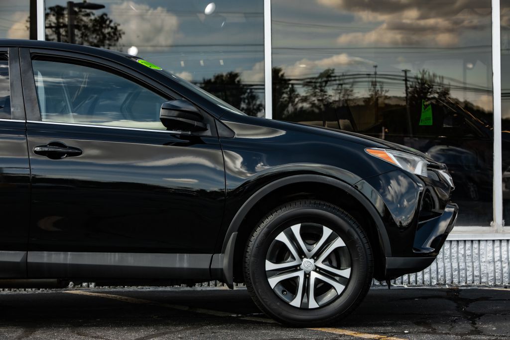 2018 Toyota Rav4 Image 10
