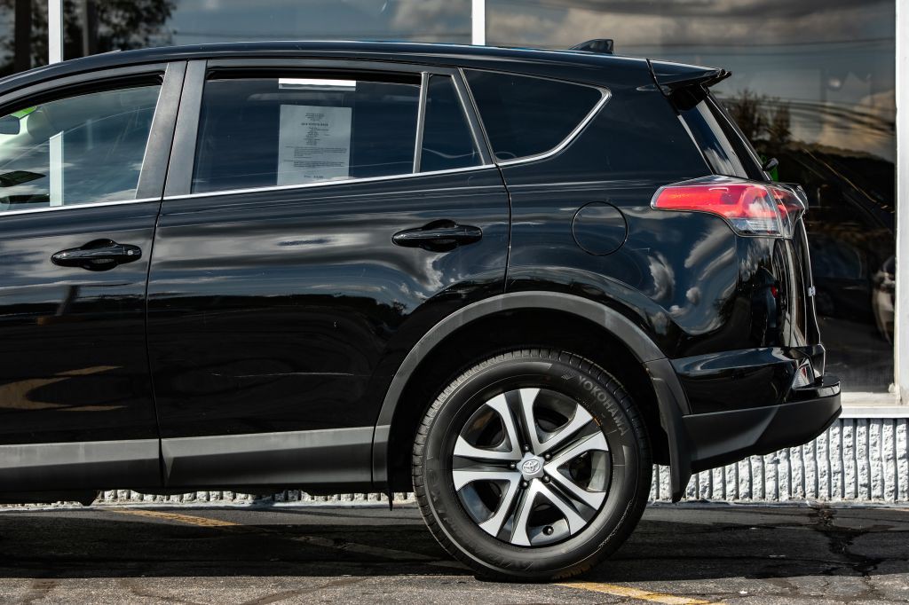 2018 Toyota Rav4 Image 12