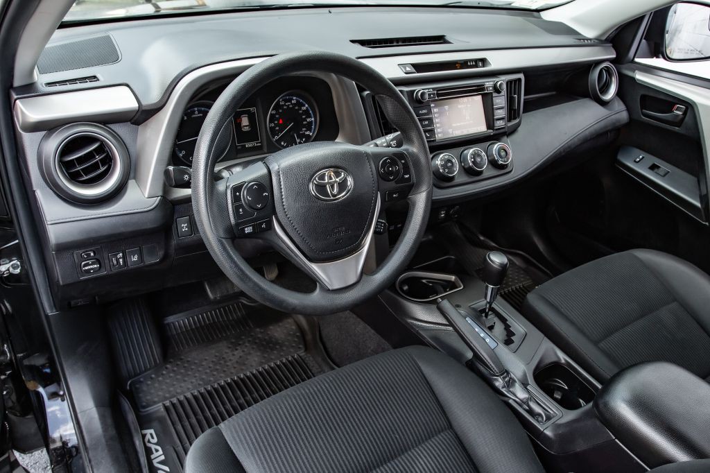 2018 Toyota Rav4 Image 17