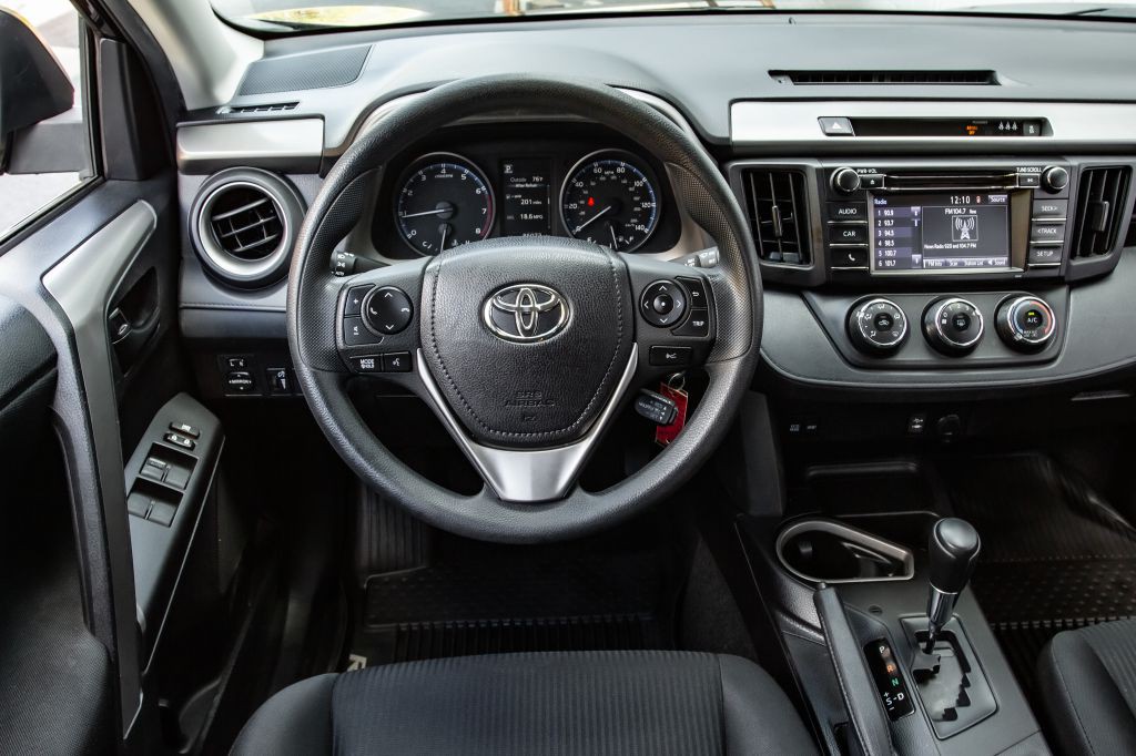 2018 Toyota Rav4 Image 19
