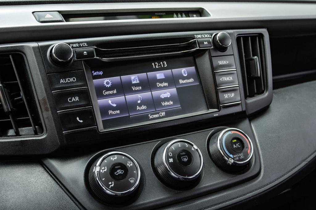 2018 Toyota Rav4 Image 21