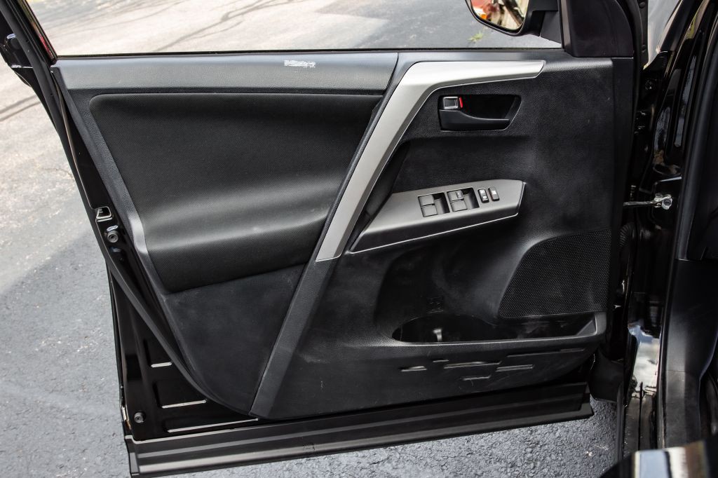2018 Toyota Rav4 Image 25