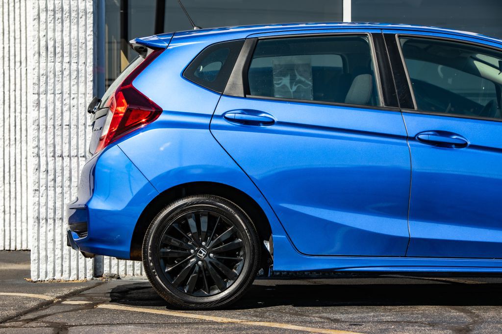 2018 Honda Fit Image 9