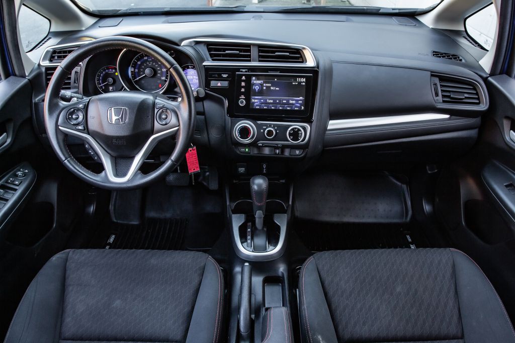 2018 Honda Fit Image 18