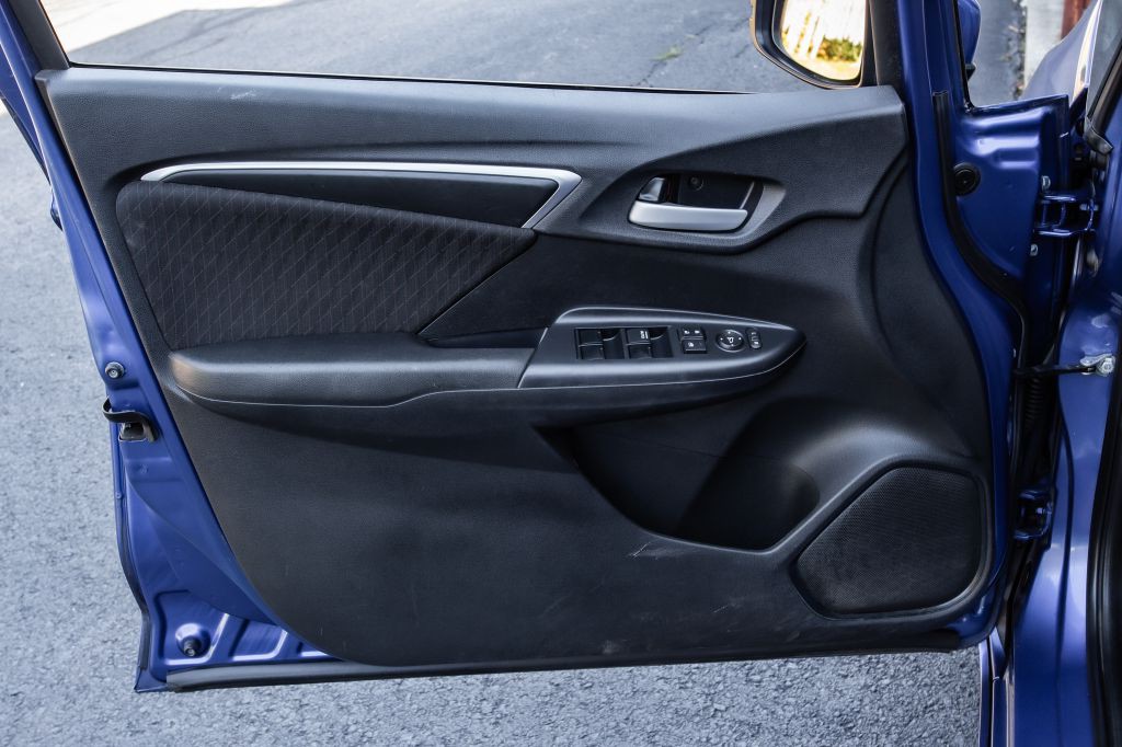 2018 Honda Fit Image 25