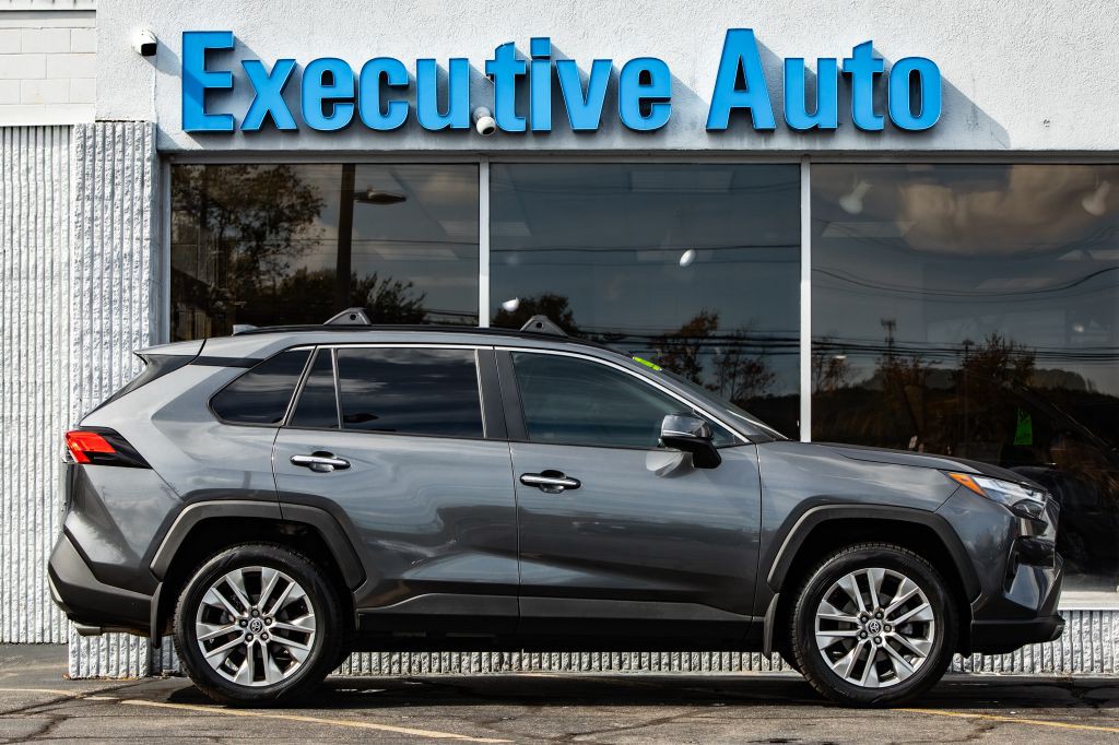 2023 Toyota Rav4 Image 8